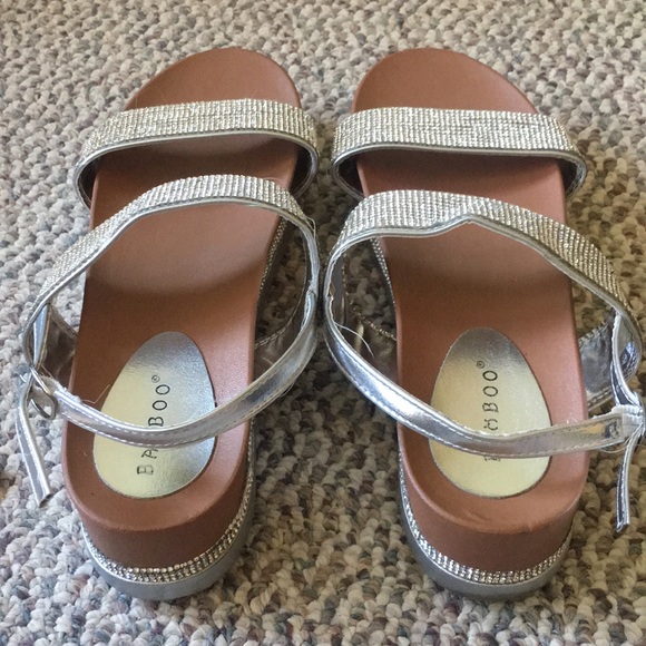 Platform Sandals - Picture 4 of 4